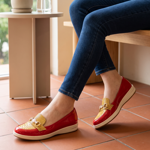 Mocasines Charol con Hebilla Trenzada — Modelo Carmela