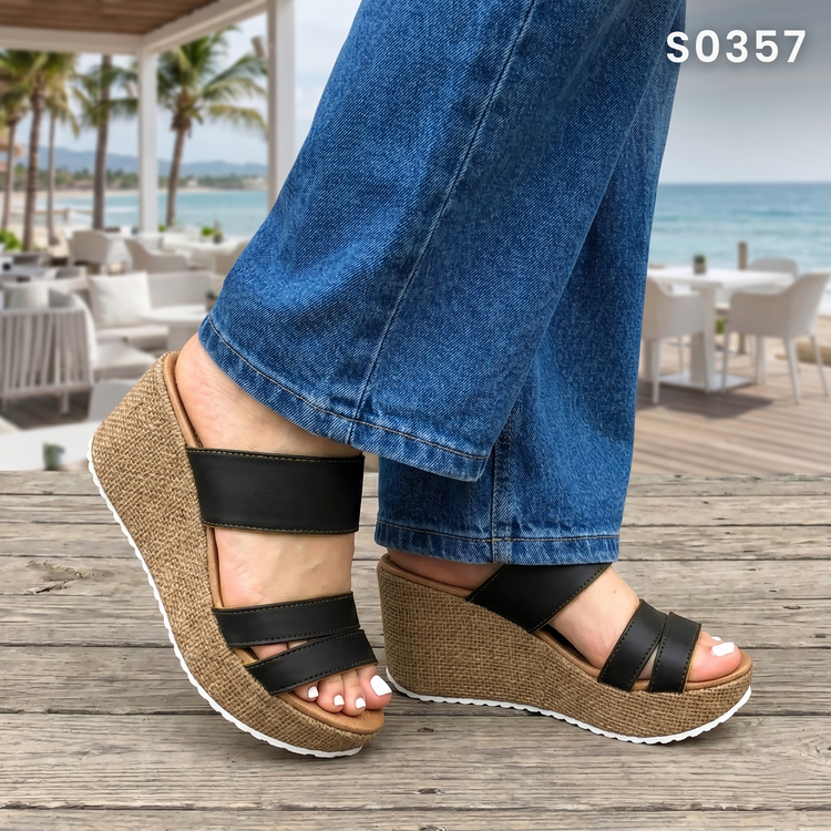 Sandalias de Plataforma con Tres Fajas — Modelo Coral