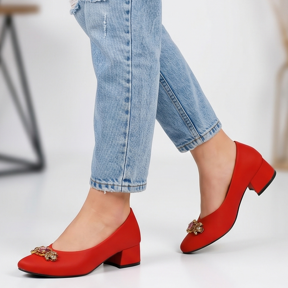 Zapatos de Tacón con Broche de Pedrería — Modelo Mistral