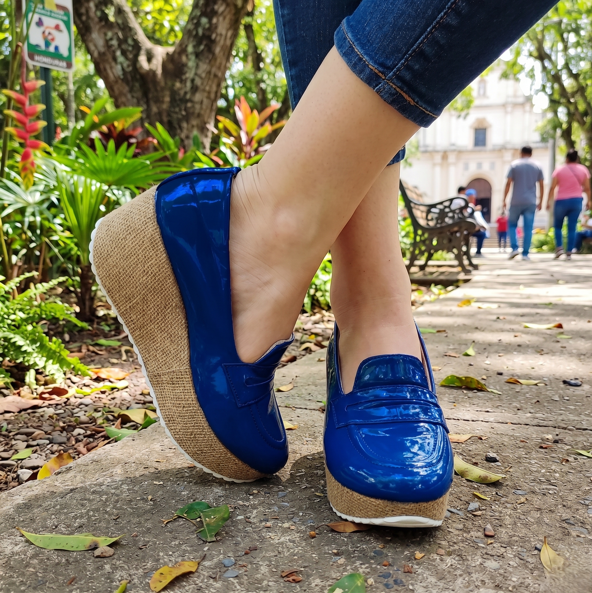 Mocasines de Charol con Plataforma Yute — Modelo Yamileth