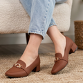 Zapatos de Tacón Bajo con Hebilla — Modelo Nilda