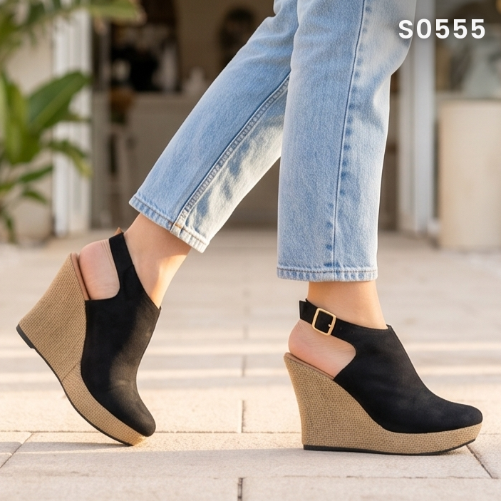 Botines de Gamuza con Cuña Plataforma — Modelo Aura