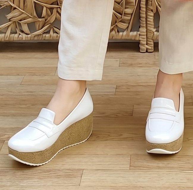 Mocasines de Charol con Plataforma Yute — Modelo Yamileth