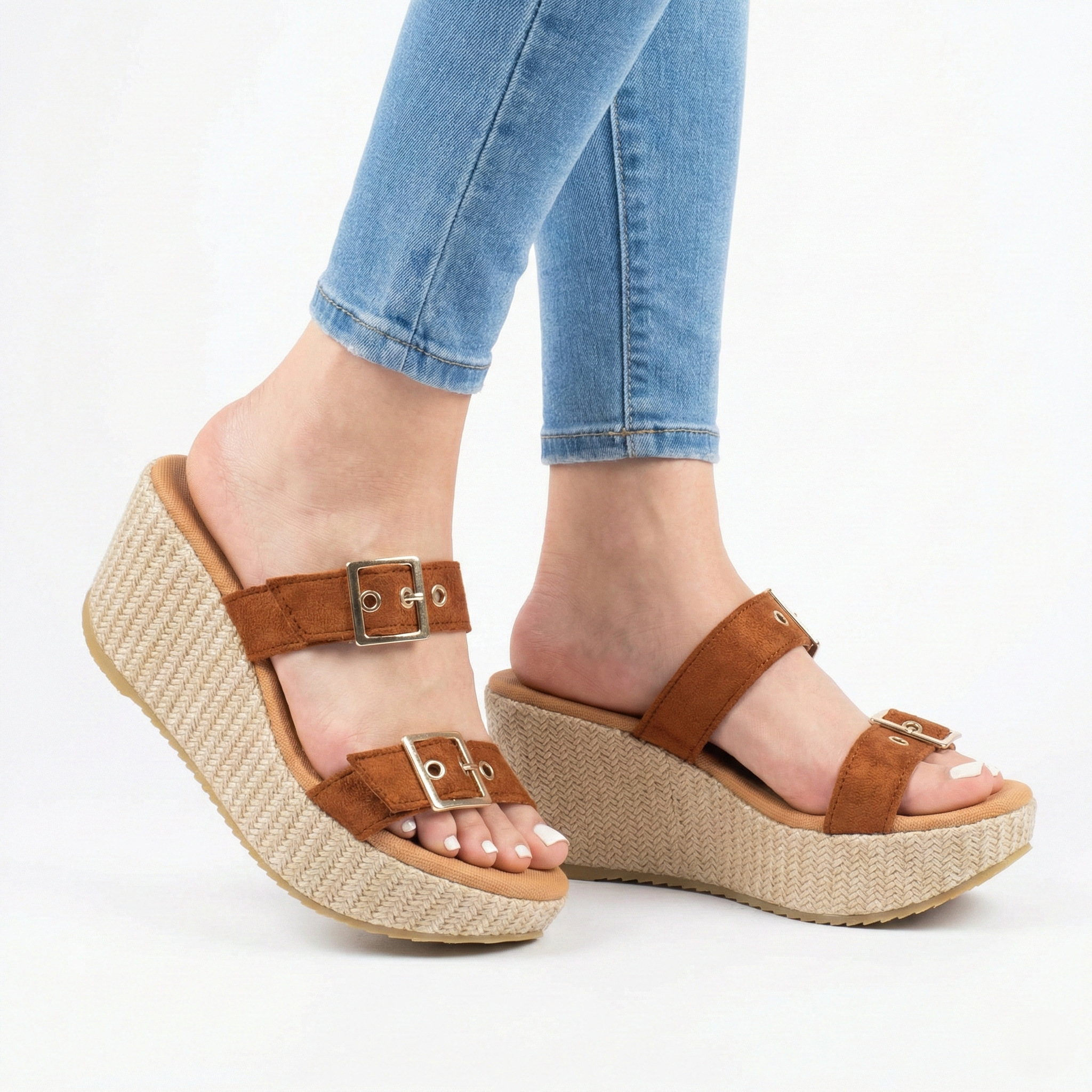 Sandalias de Gamuza con Plataforma Trenzada — Modelo Vienna