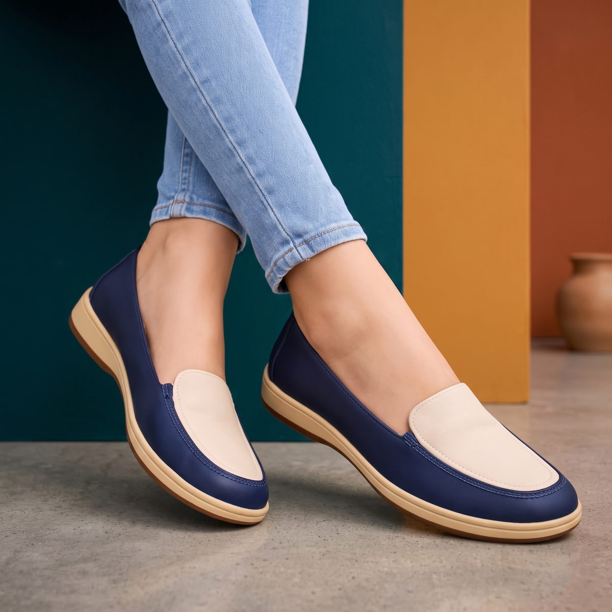 Mocasines Bicolor de Punta Redonda — Modelo Margarita
