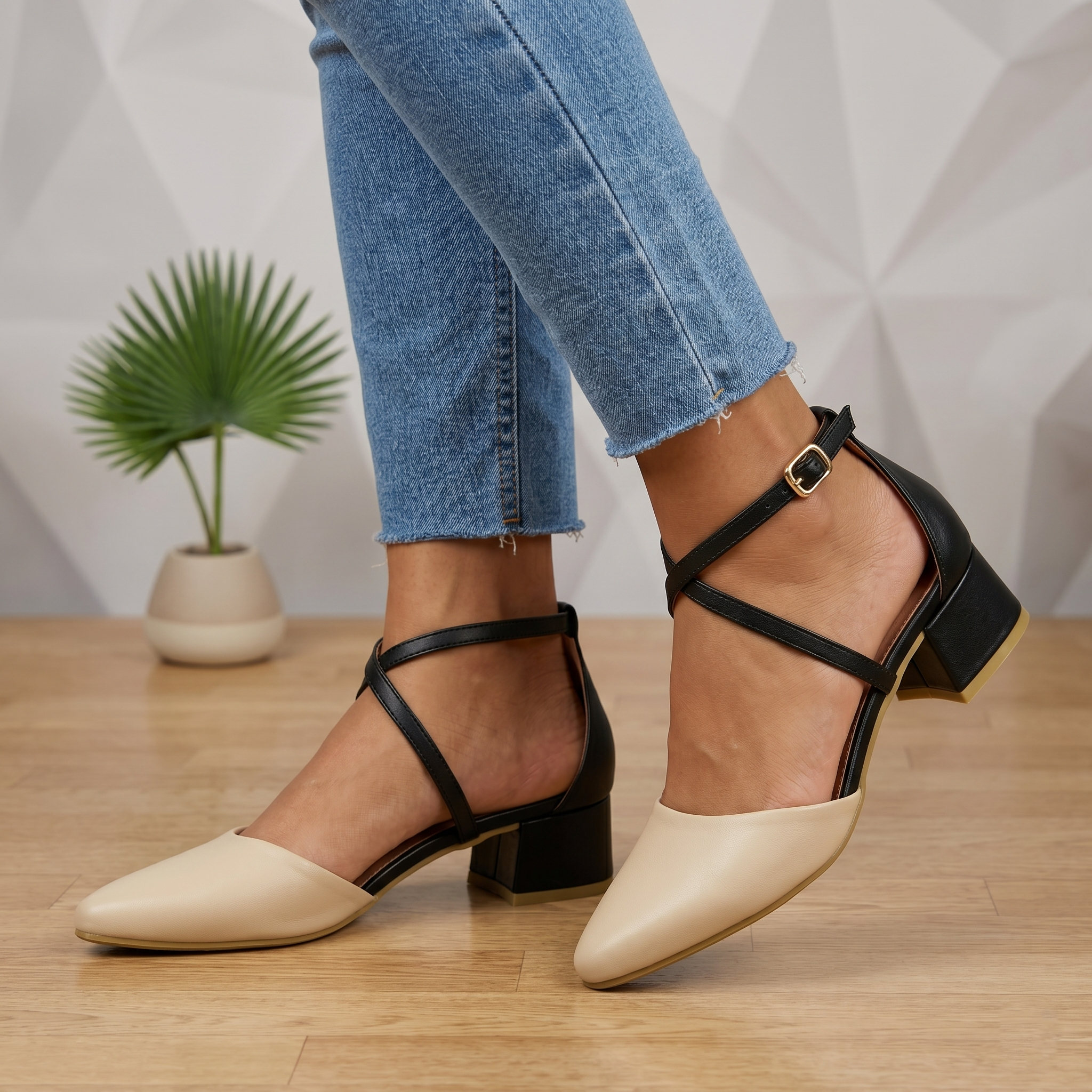 Zapatos de Punta Fina con Fajas Cruzadas — Modelo Esmeralda