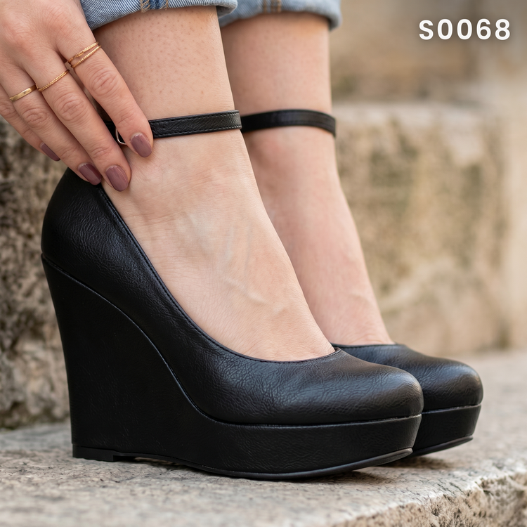 Zapatos Cerrados con Plataforma — Modelo Aitana