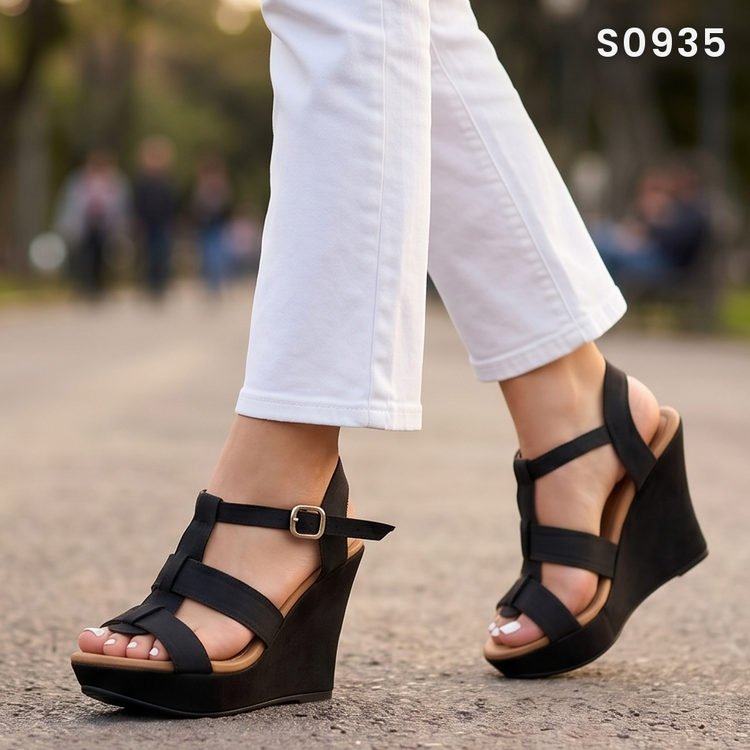 Sandalias de Gamuza con Plataforma — Modelo Luna