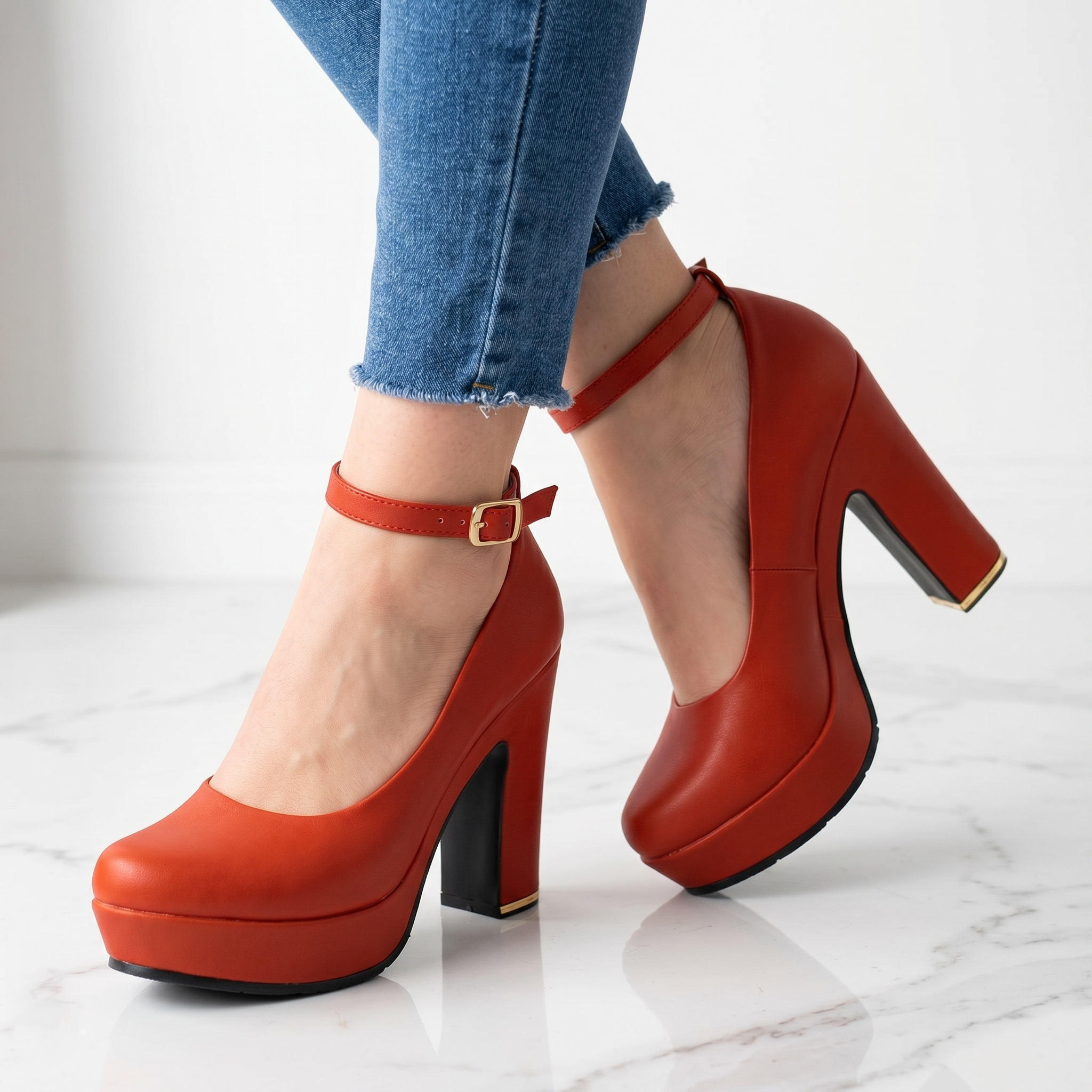 Zapatos de Tacón Cuadrado con Plataforma — Modelo Tania