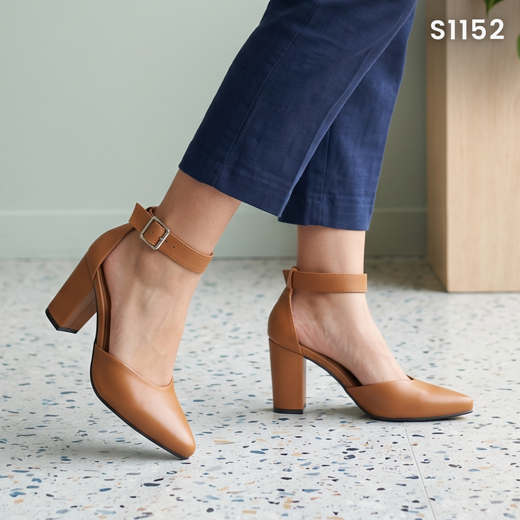 Tacones de Punta Fina con Pulsera — Modelo Soledad
