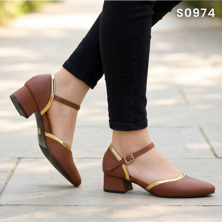 Zapatos de Tacón Cuadrado con Faja — Modelo Rita