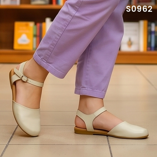 Flats de Punta Redonda con Hebilla — Modelo Aurora