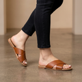 Sandalias Planas de Tiras Cruzadas — Modelo Nadia