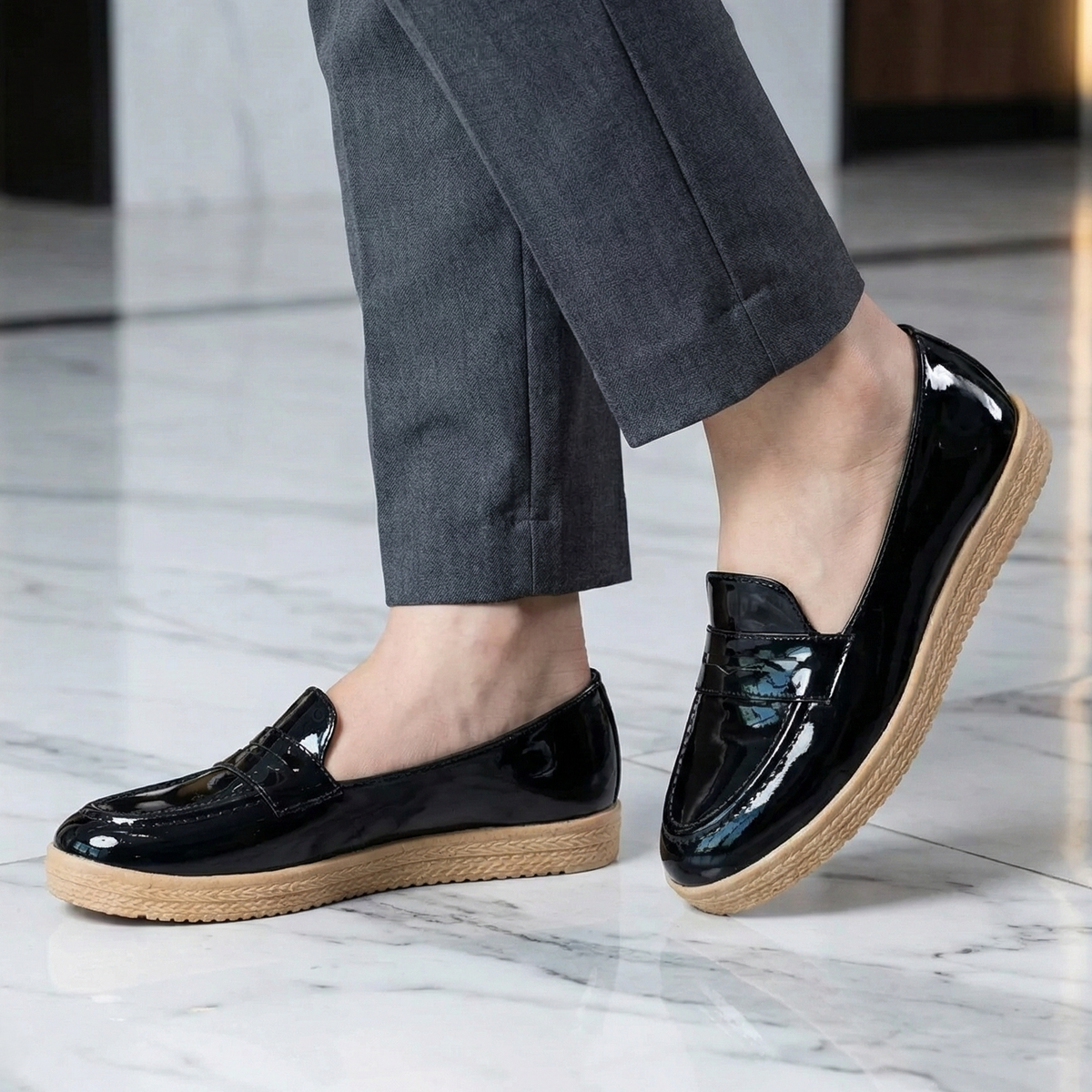Mocasín Classic Daily: Charol Premium con Suela Confort (El Best Seller) Negro / 35 / Estándar Zapatos bajitos