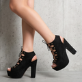 Botines de Gamuza con Cordones y Plataforma — Modelo Martina