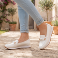 Mocasines con Moño y Hebilla Metálica — Modelo Murano