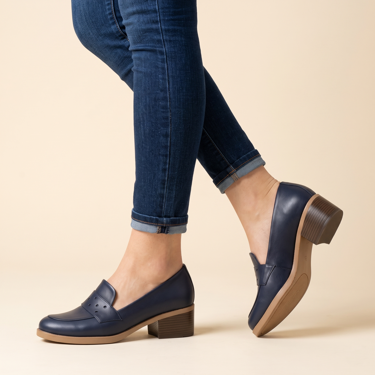 Mocasines con Tacón Cuadrado — Modelo Maria Paz