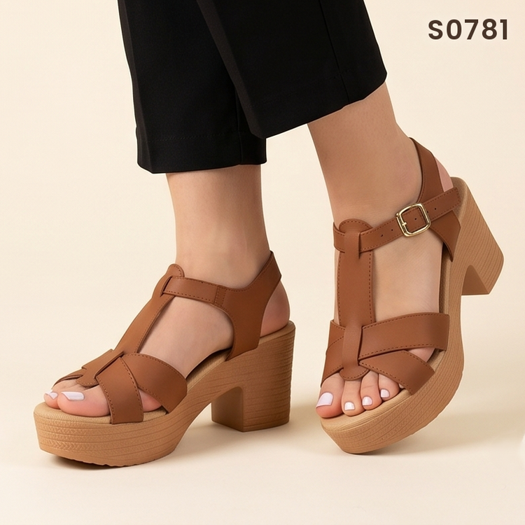 Sandalias de Tiras Cruzadas con Plataforma — Modelo Teresa