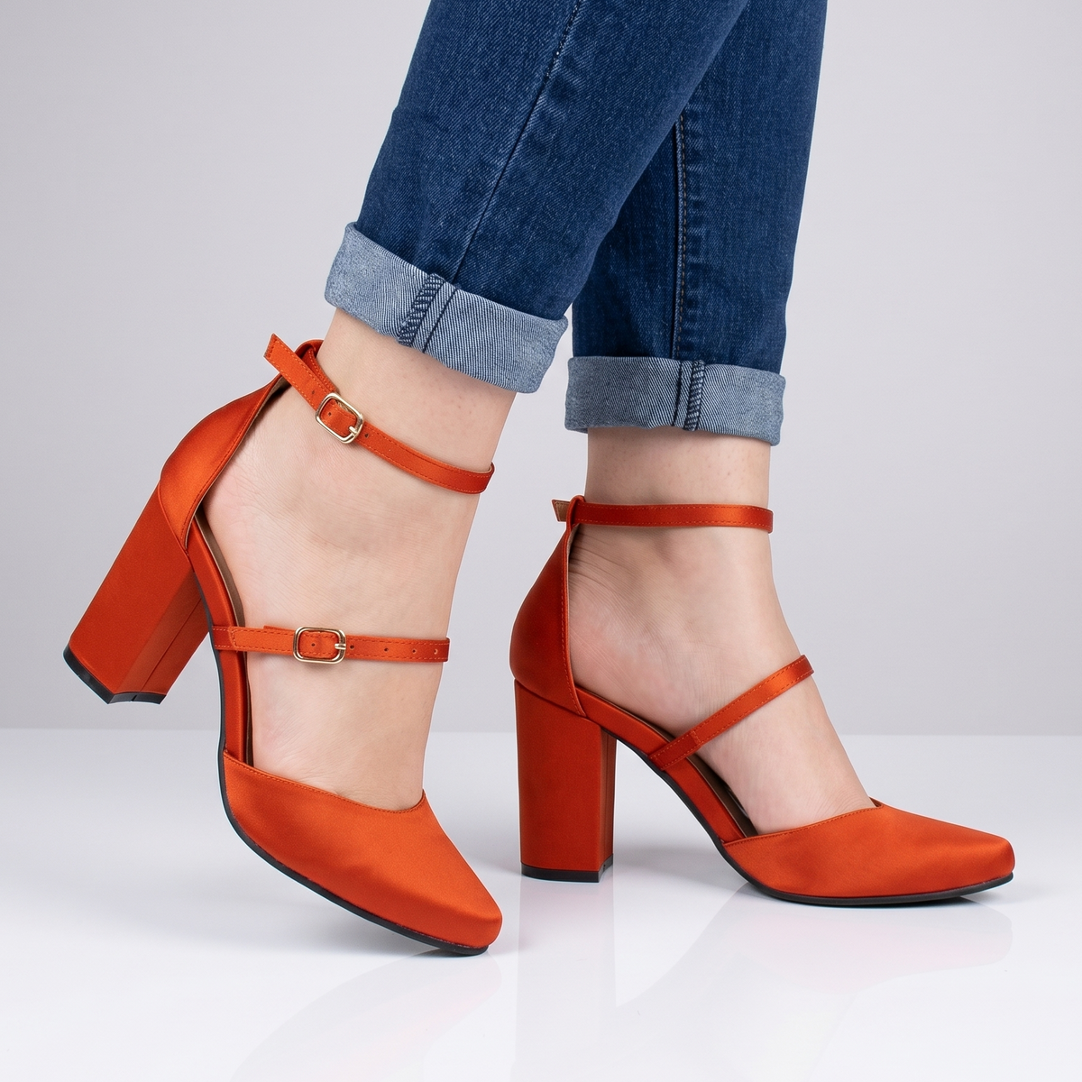 Zapatos de Punta Fina con Doble Faja — Modelo Venecia