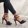 Sandalias de Charol con Doble Hebilla — Modelo Helena