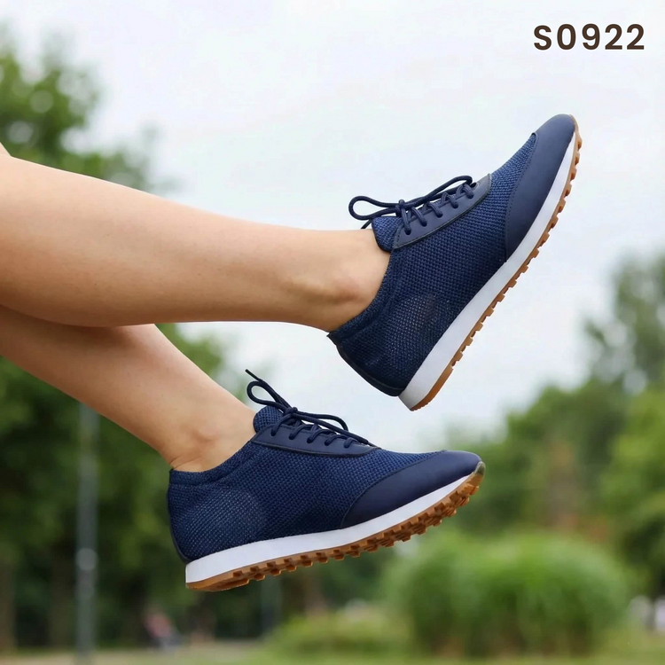 Tenis de Malla Tejida con Cordones — Modelo Riviera