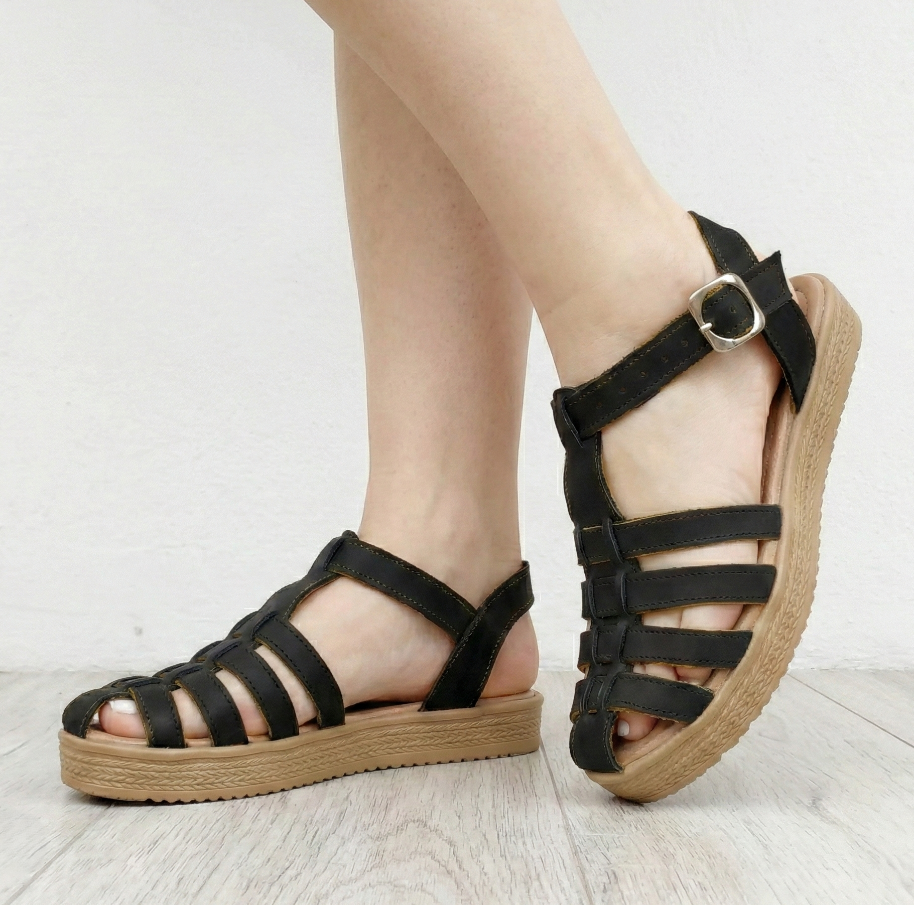 Sandalias Cerradas de Tiras Trenzadas — Modelo Gardenia